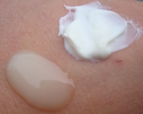 Clinique Even better Dark spot corrector (links) en Moisturizer (rechts)